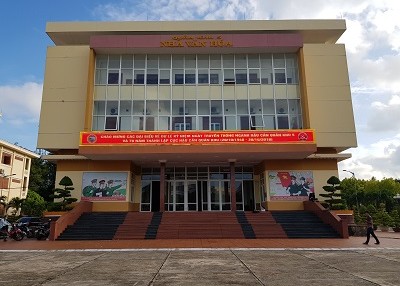 Thi công lắp đặt bảng quang báo Full Color tại Hội trường Nhà văn hóa Quân Khu 5  - Đà Nẵng